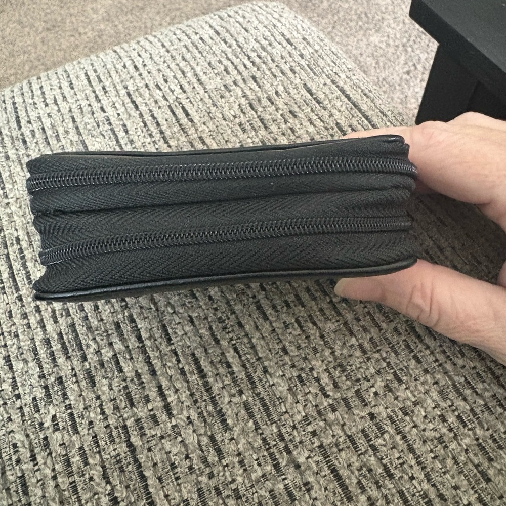 Buxton Solid Colored Black Pebbled Multi Card Wiz… - image 8